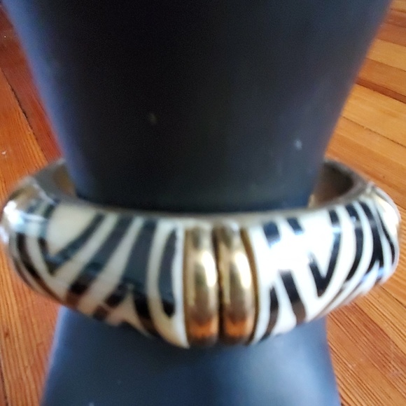 Bracelet - Picture 2 of 2